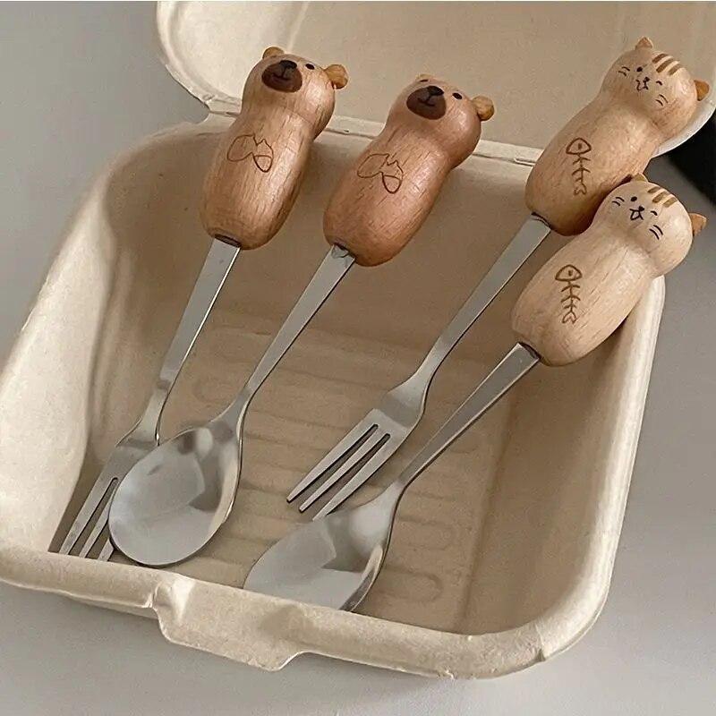 

3 шт./набор из 430 нержавеющей стали, креативная мультяшная милая деревянная ручка, столовая посуда, десертная ложка, кофейная ложка для размешивания, вилка для фруктов