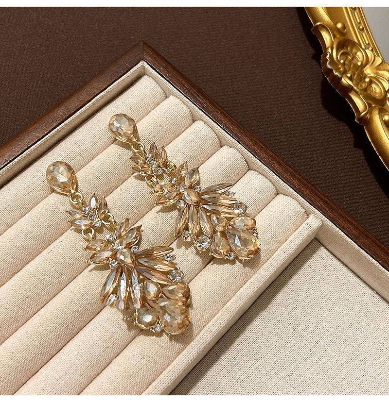 

Silver Needle Diamond Drop Earrings European and American Personality Exquisite Temperament Versatile Earrings Light Luxury Advanced Earrings Women