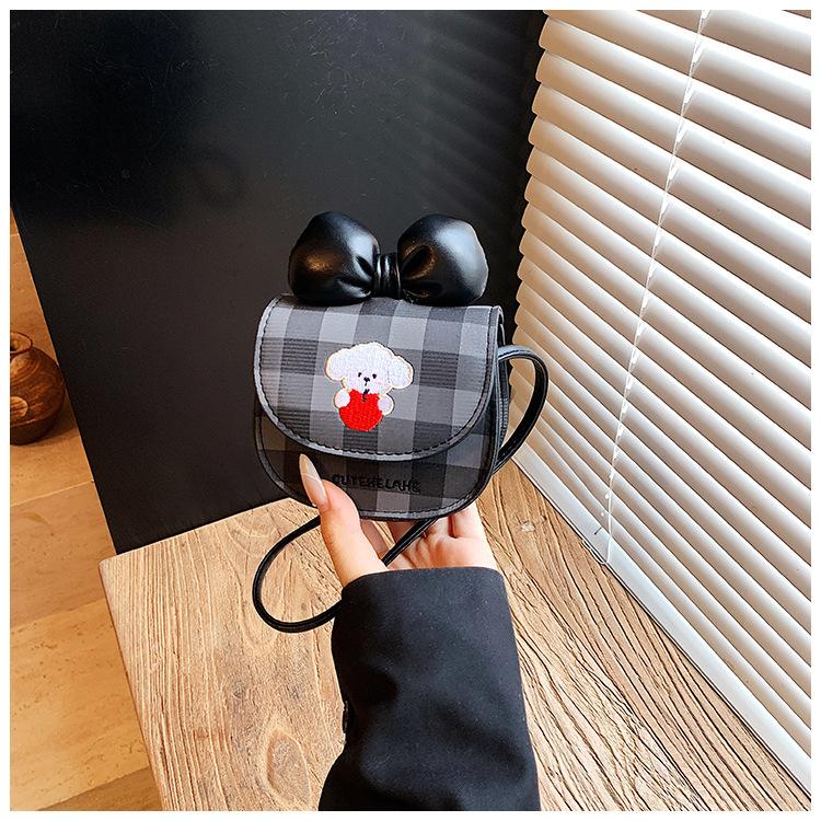 High sense niche mini bag women's summer new fashion cartoon messenger bag mouth red envelope