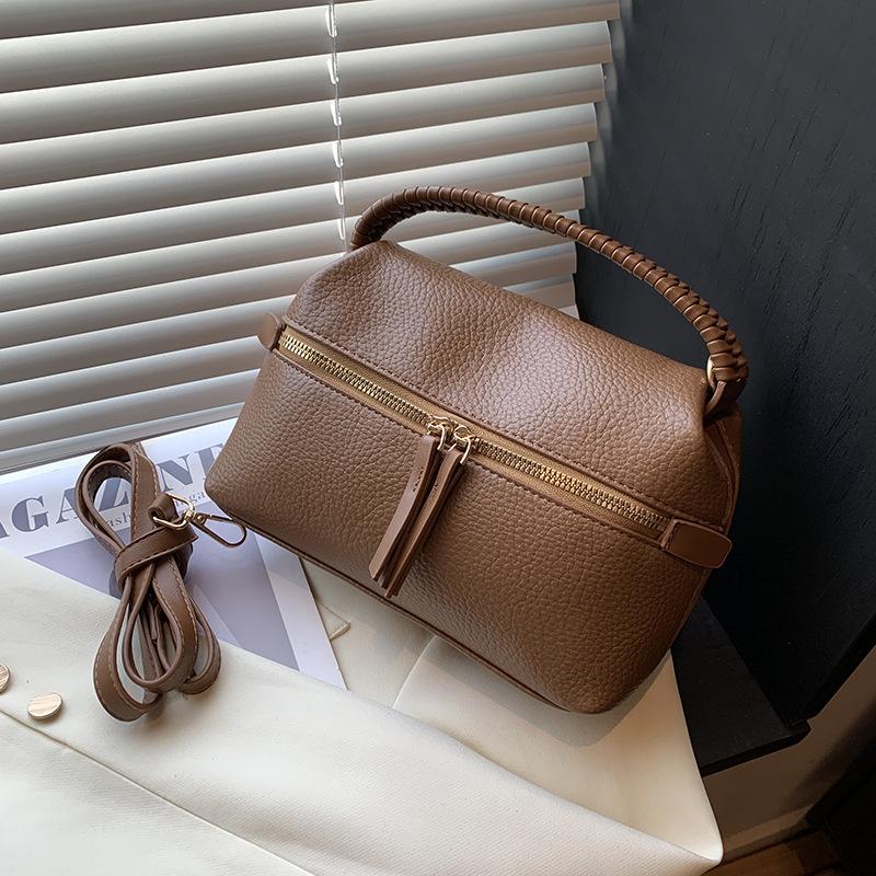 Handbag - High-end, Fashionable, Commuter Bag with A Relaxed Feel, Single-shoulder Crossbody Bag