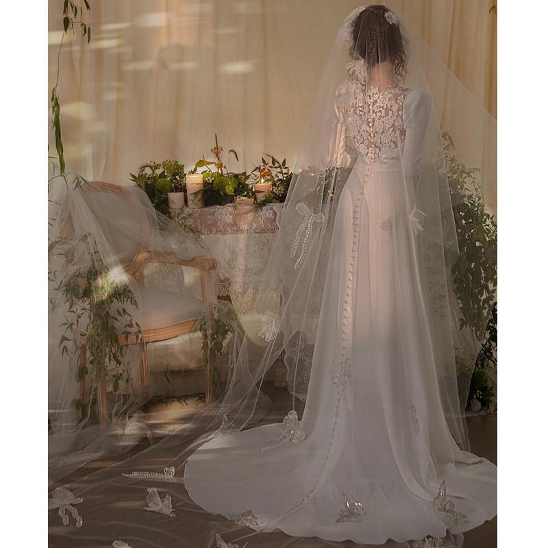 Französisches leichtes Hochzeitskleid Schlichtheit Spitze Weiß Dünn Lange Ärmel Kleiner Schlepp Mori Willkommen Koreanisches Türkleid Reisefotografie
