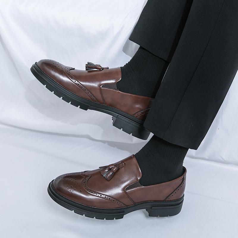 High Quality Social Leather Shoes For Men British Tassels Formal Leather Men'S Wedding Business Dress Leather Brogues Shoes Man