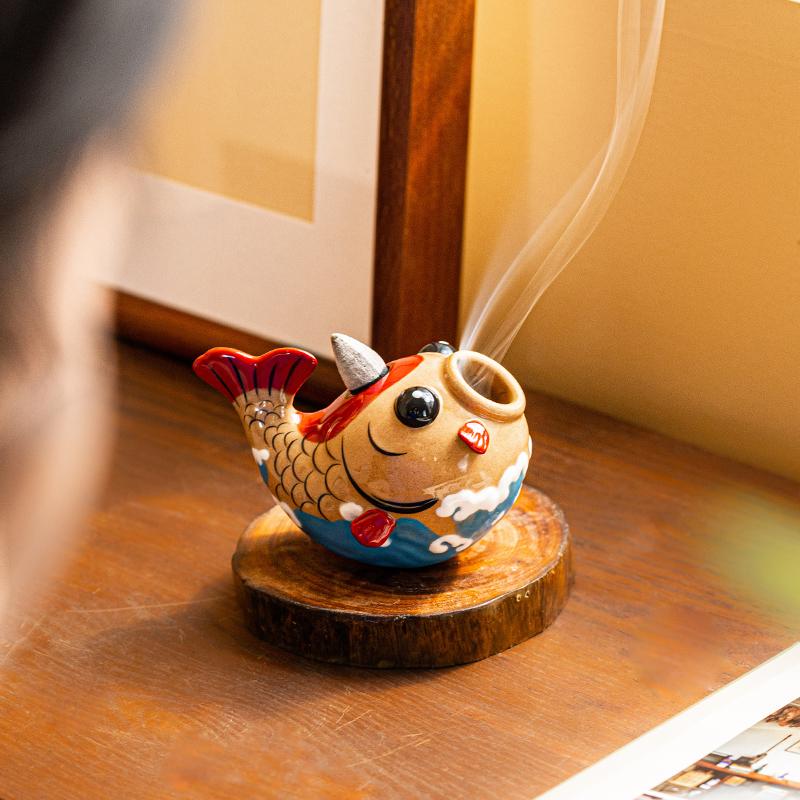 Fish Incense Burner Ornaments Non-toppling Figurine Tabletop Back-flowing Incense Burner Cute Creative Ceramic Koi Decoration
