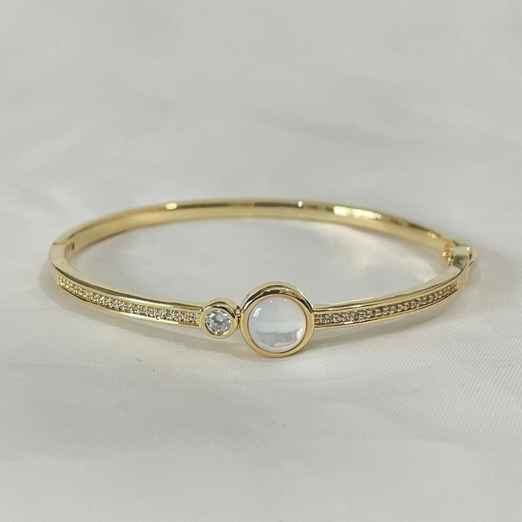 Damen Alltagsschmuck Zirkon Weiß Perlmutt Eingelegt Trendiges Quadratisches Schnallenarmband Hochwertiges Armband