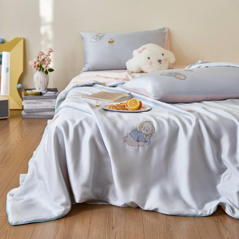 Lan Jing Tencel Lyocell Silky Summer Quilt Set - Four Pieces, Thin, Washable, Ideal for Air Conditioned Rooms