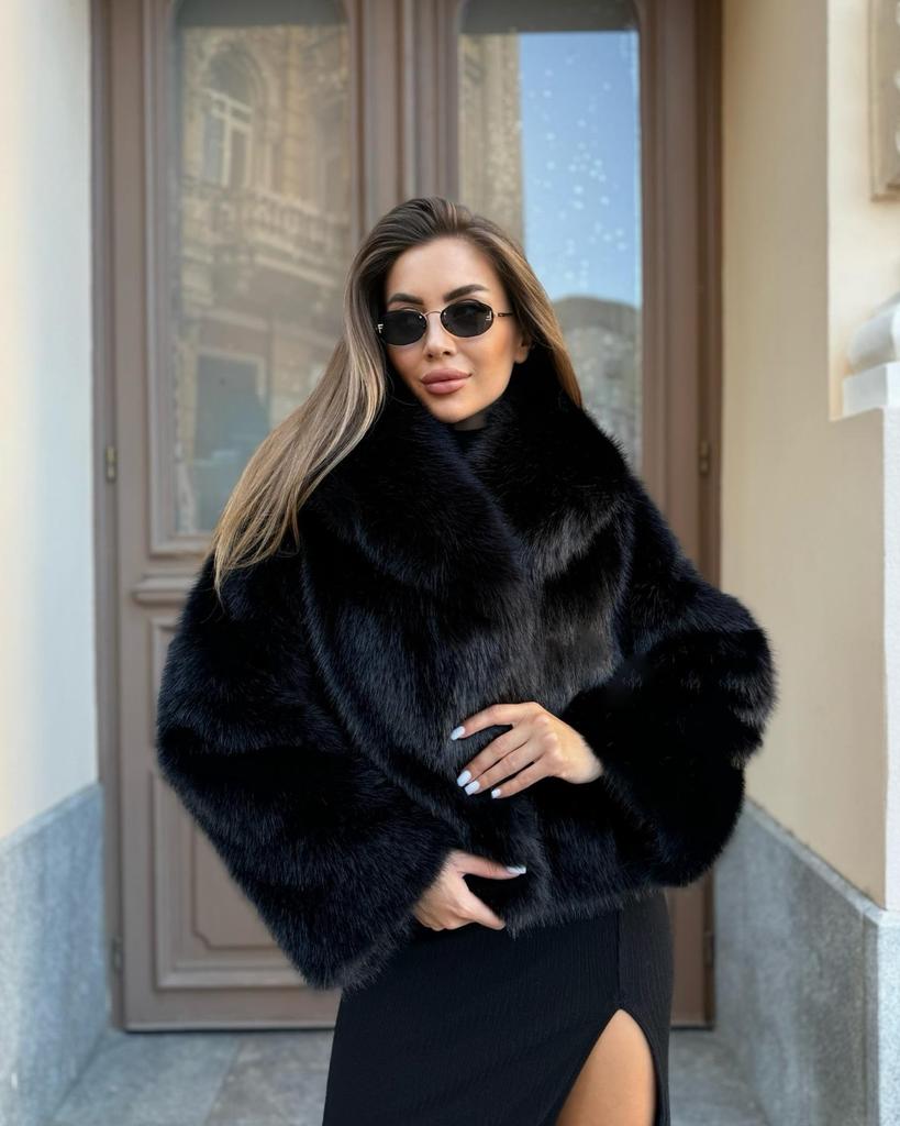 Damski zimowy płaszcz ze sztucznego futra lisa z kołnierzem garniturowym