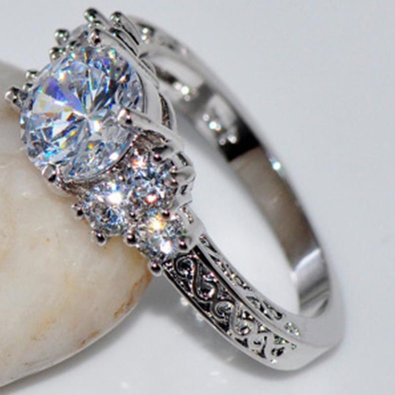 Chenrui Elegant Eight Hearts & Arrows Zircon Ring - Popular European & American Engagement Jewelry