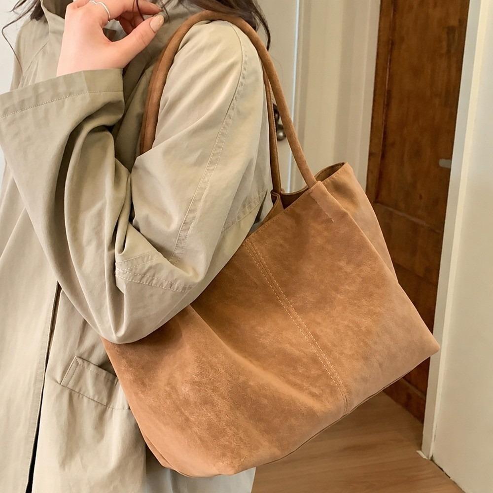 Weiche Handtasche mit großem Fassungsvermögen Leder-Shopper Unterarmtasche Vielseitige Wildleder-Umhängetasche Für den Freizeitgebrauch