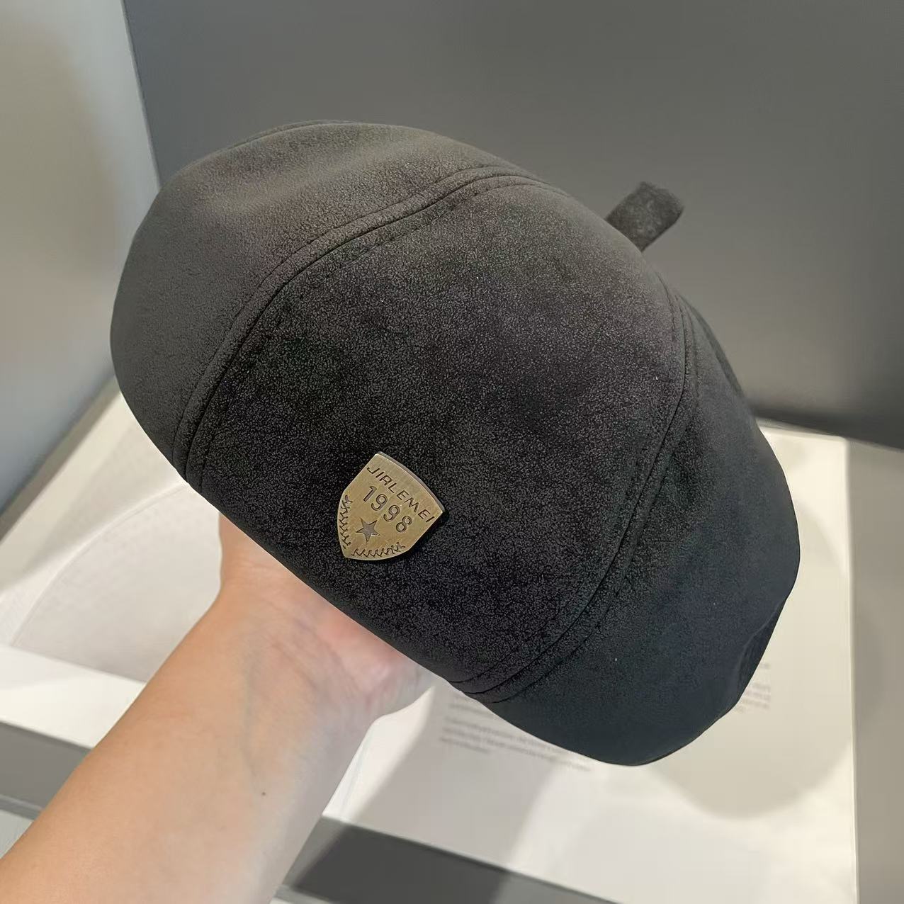 

Осень и Зима Ретро Художественный Металлический Лицо Хайлайтинг Маленькие Восьмиугольные Шляпы-Бутоны Шляпы Художника Шляпы Газетчика и Женские Шляпы M（56-58cm）