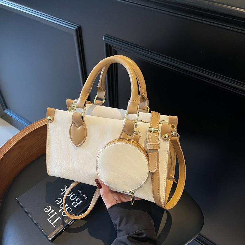 

Новая женская повседневная универсальная сумка через плечо