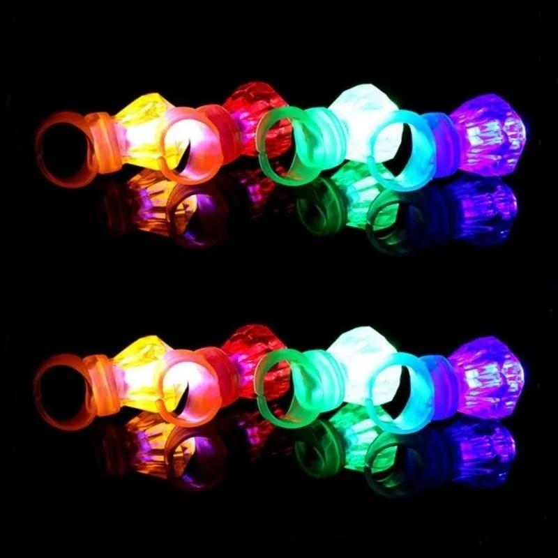 LED Prsten v noci Módní Svítící Prsten Imitace Diamantu Prstová Lampa Blikající Cool Svítící Doplňky