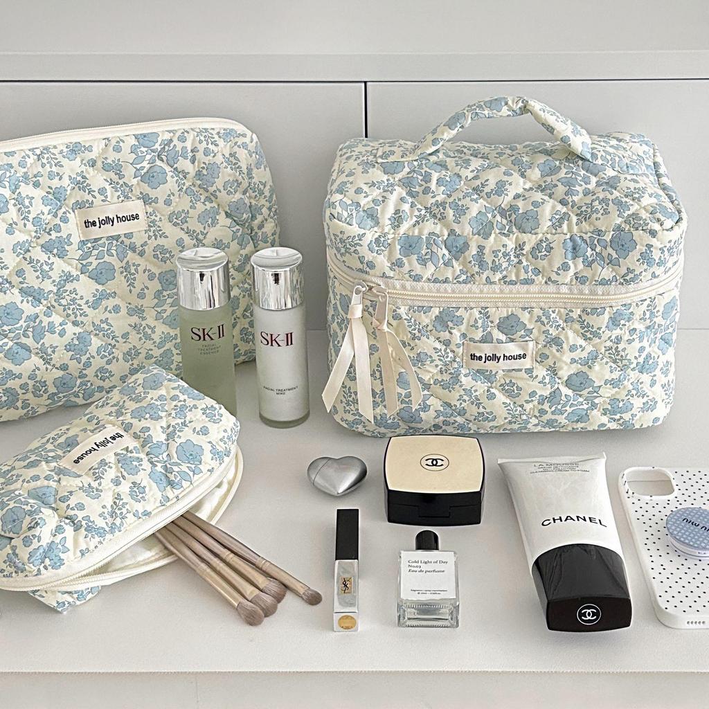 Large Capacity Floral Cosmetic Bag - Portable Handheld Toiletry Bag for Girls