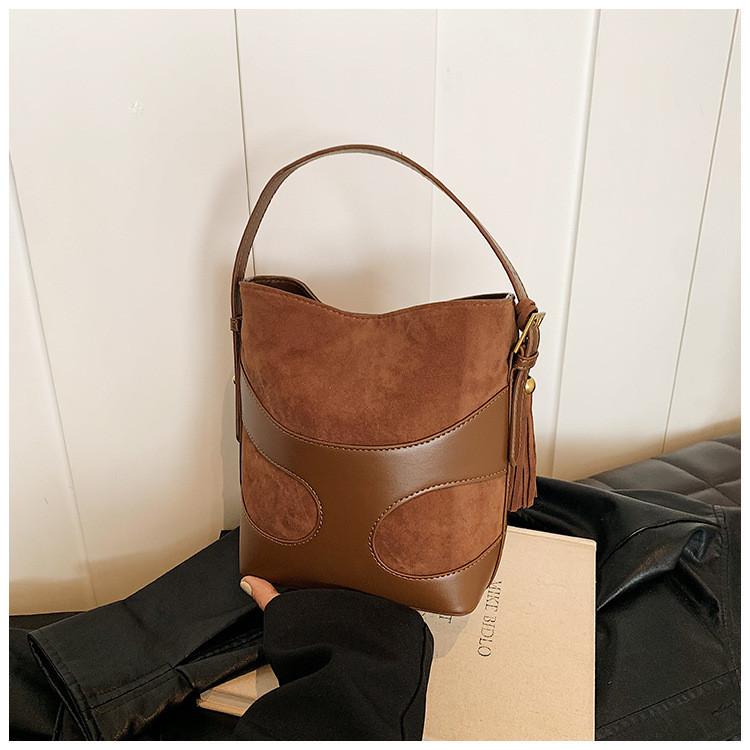 Ielgy Retro Fashion Hand-Carry Bucket Bag Autumn Winter Frosted Casual Shoulder Bag Niche High-End Female Bag
