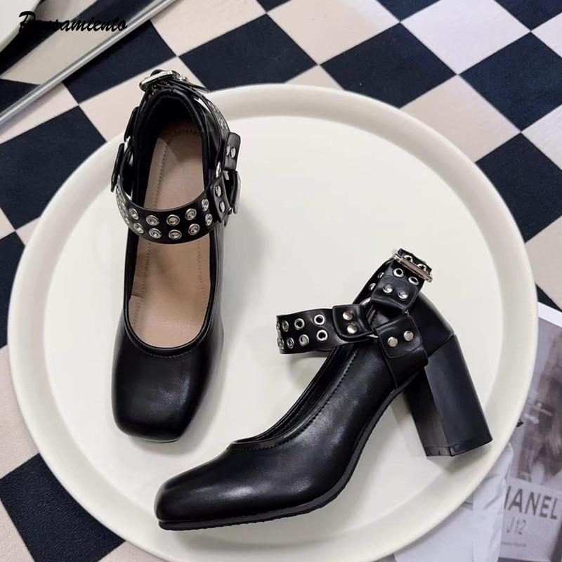 Mode 2025 Vår Höst Punk Nitar Metall Bältesspänne Mary Janes Dam Pumps Mode Fyrkantig tå Lackläder Höga klackar Festskor