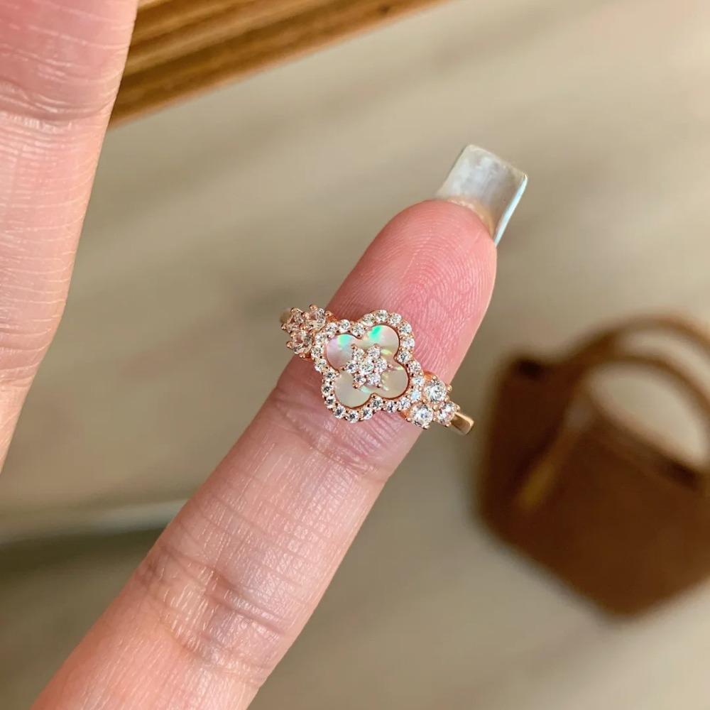 Eleganter italienischer Retro Königlicher Rosa Perlmutt Kleeblatt Ring für Damen Feen Vierblättrige Blume Schmuck
