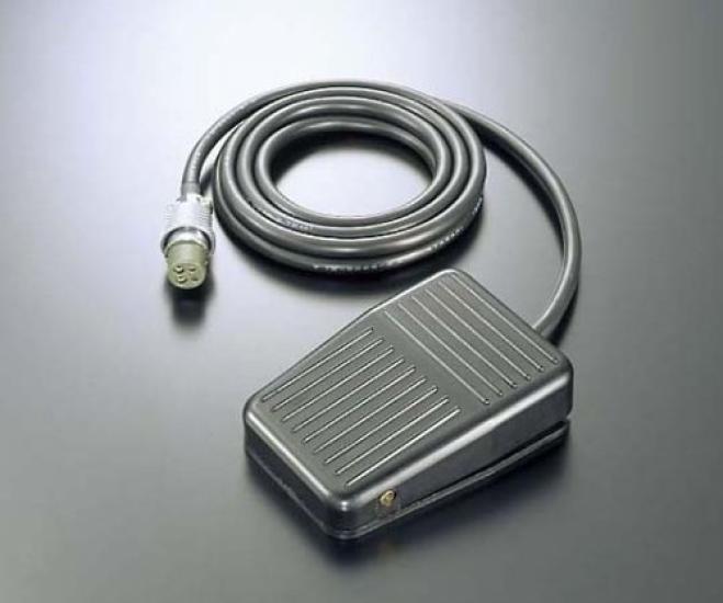 

Musashi Engineering Dispenser Foot Switch for Connector 4-Pin 61-3591-28/FS/W-2-1604P