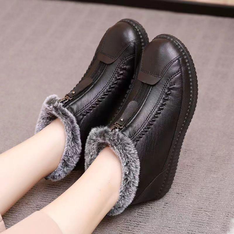 

Хлопковая обувь женская зимняя бархатная теплая народная короткая обувь утолщенная нескользящая на плоской подошве зимние сапоги женские 39 чёрный