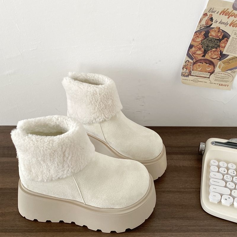 Women's fashion versatile comfortable velvet northeast warm cotton shoes small thick-soled snow boots 2025 winter new explosion
