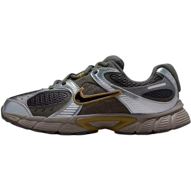 Nike V5 RNR Low top Casual