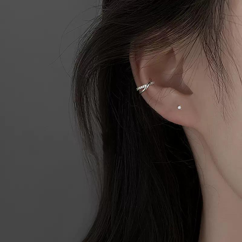 Elegantní geometrické náušnice na ucho pro ženy - Trend 2023, není potřeba piercing