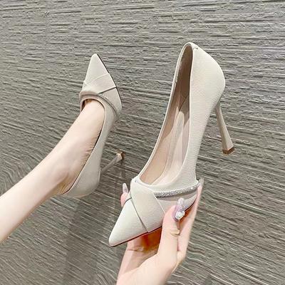 Sapatos de salto alto femininos novos primavera e outono 2023 saltos finos pontudos boca rasa strass temperamento profissional sapatos de etiqueta para estudantes