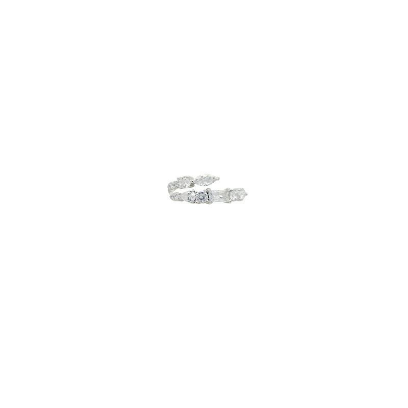Copper Adjustable Chic Ring For Women With Irregular Geometric Style And Shimmering Zirconia For Fashion Lovers