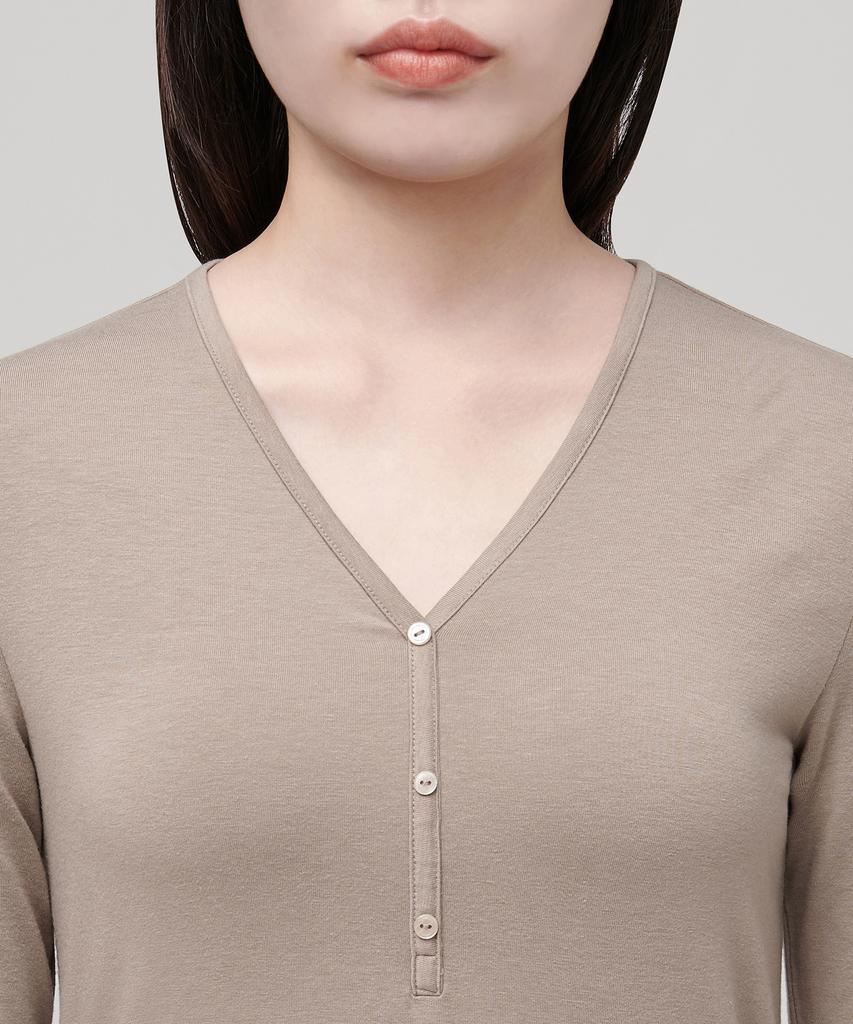 MUSINSA STANDARD WOMAN Women'S Tencel Y-Neck Long Sleeve T-Shirt [Dusty Beige]