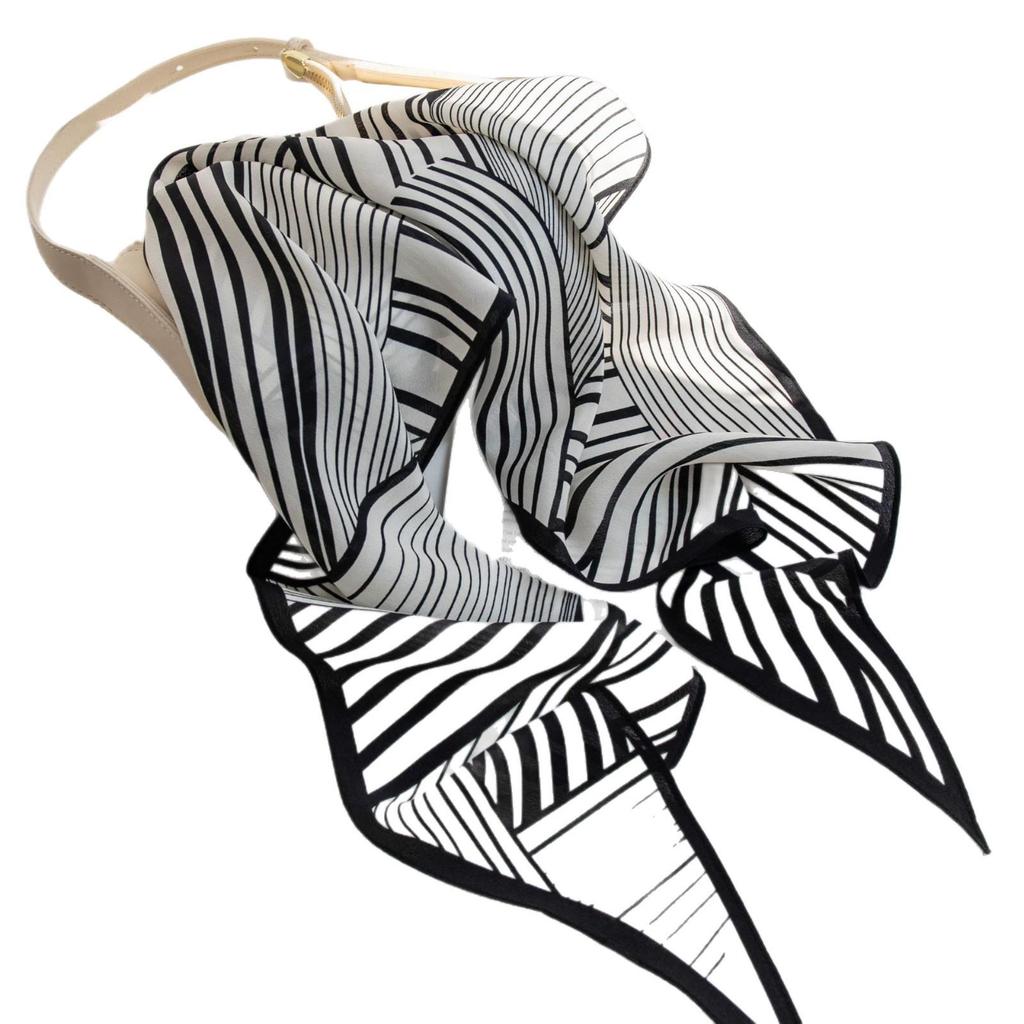 2025 Elegant Mulberry Silk Double Crepe Shawl: Fashionable and Warm Dual-Use Snood for Women