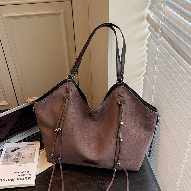 Korean Version of Fashion Commuter Large-capacity Bag Women's 2025 New Work Leisure Tote Bag Niche Versatile Shoulder Bag
