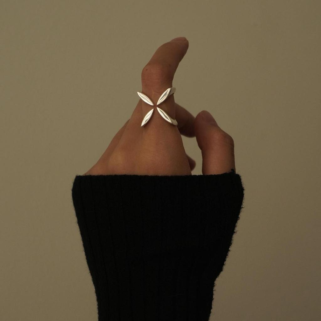 Unique Cross Clover Rings for Women Punk Silver Color Adjustable Cross Flower Ring Geometric Handmade Jewelry Gift