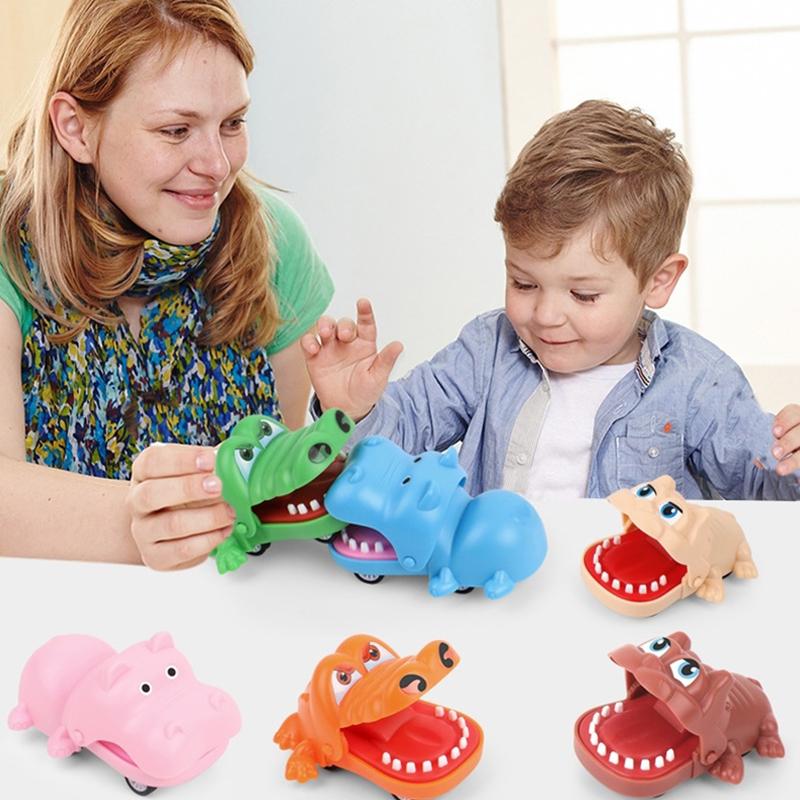 Biting Hand Crocodile Mouth Pull-Back Car Toy Cartoon Hippo Puppy Animal Pull Back Toy Car Press Teeth Bite Fingers Tricky Toy