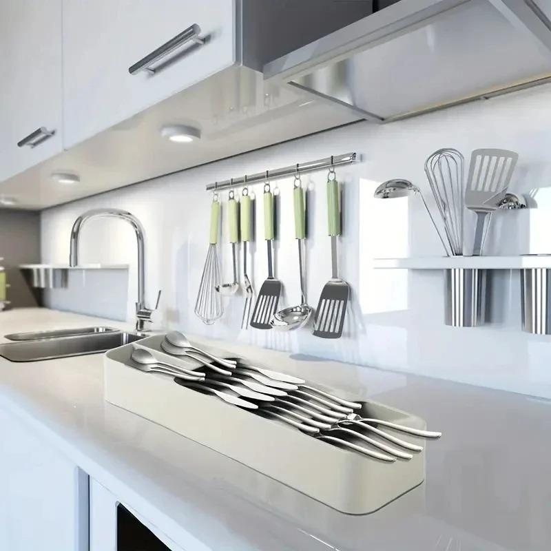 Household Kitchen Drawer Dust-proof Compartments Tableware Organization and Storage Boxes Multi-purpose Cutlery Storage Tray