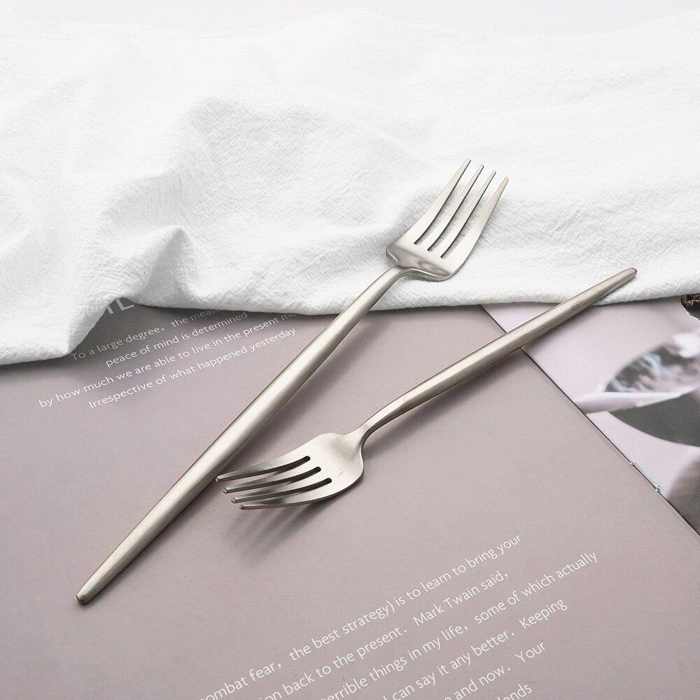 5 ks Matná stříbrná jídelní sada 18/10 Nerezová ocel Luxusní sada příborů Nádobí Nůž Dezertní vidlička Lžíce Sada příborů Vhodné do myčky nádobí
