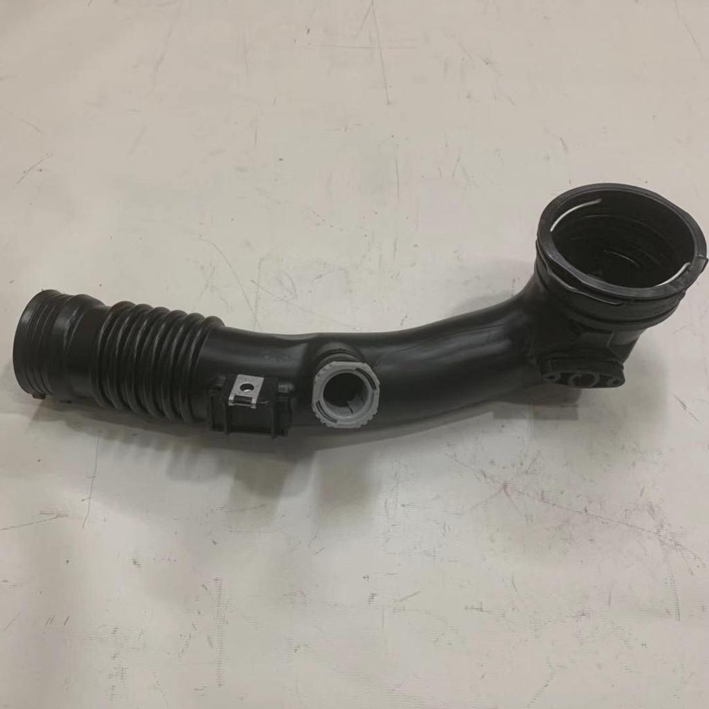 BMW Turbocharger Intake Pipe 13711706810