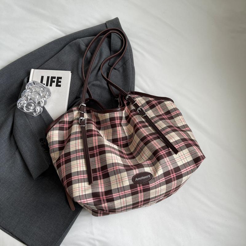 Клетчатая сумка-тоут большой емкости женская сумка через плечо сумка через подмышку — фото 11