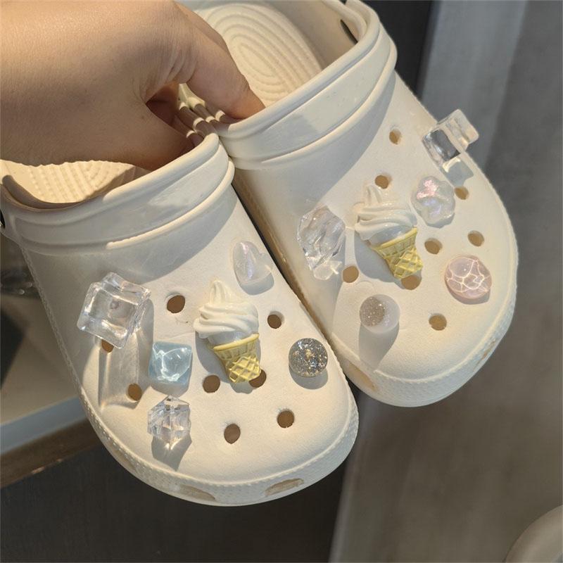 Cartoon Ocean Hole Shoe Charms Fashion Pearl Chain Shoe Buckle Cute Shell DIY Shoes Decoration Removable Sandal Accessories