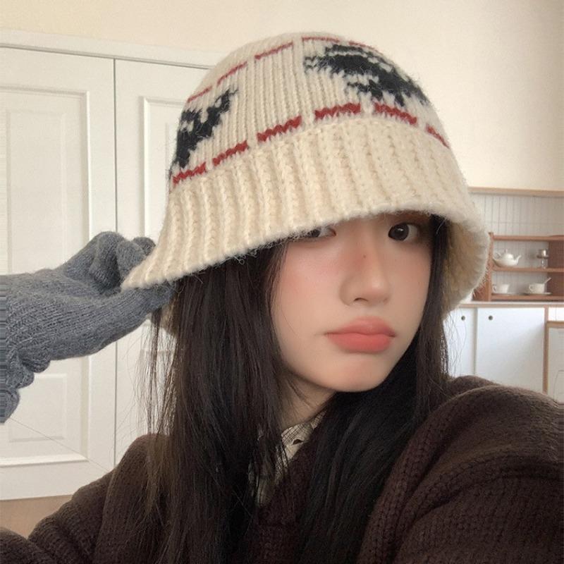 Retro knitted hat women's autumn and winter versatile face small wool bucket hat thickened cold-proof warm hat