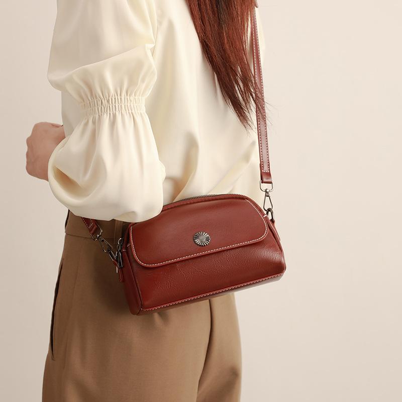Retro Literary Bag Women's Spring and Summer Korean Version Multi Layer Women's Bag Mobile Phone Bag One Shoulder Crossbody Bag Women's Mini Bag