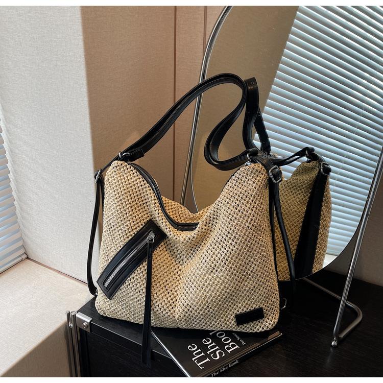 

Bags Women s high-end sense exquisite armpit bags 2025 summer new woven bags fashionable versatile shoulder messenger bags