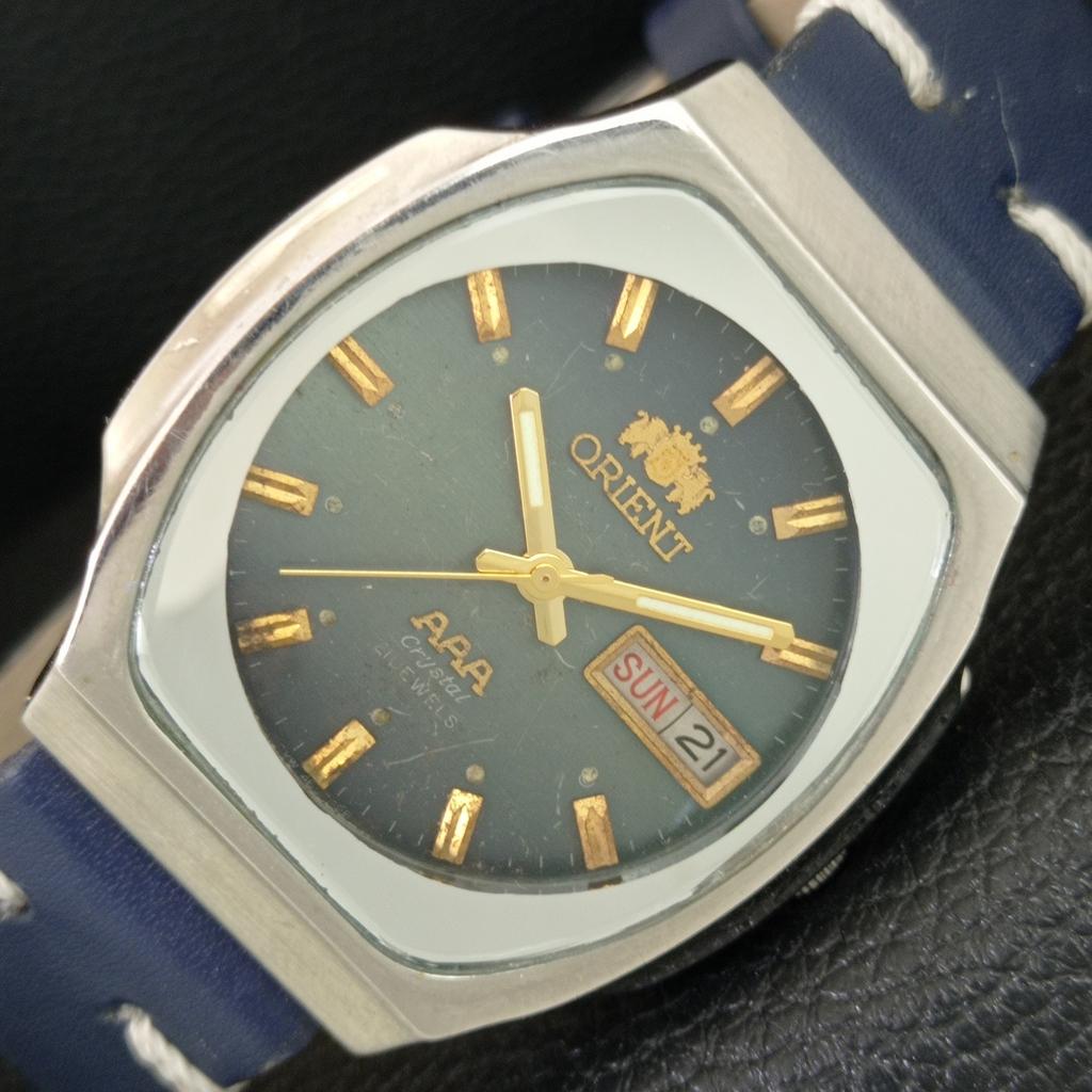 VINTAGE ORIENT AAA CRYSTAL AUTOMATIC JAPAN MENS ORIGINAL DIAL WATCH a704892-1