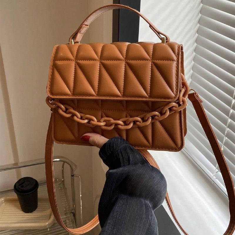 Simple Design Retro Portable Small Square Bag Women's Bag 2025 Autumn and Winter New Chain Bag Shoulder Messenger Bag Diamond Bag