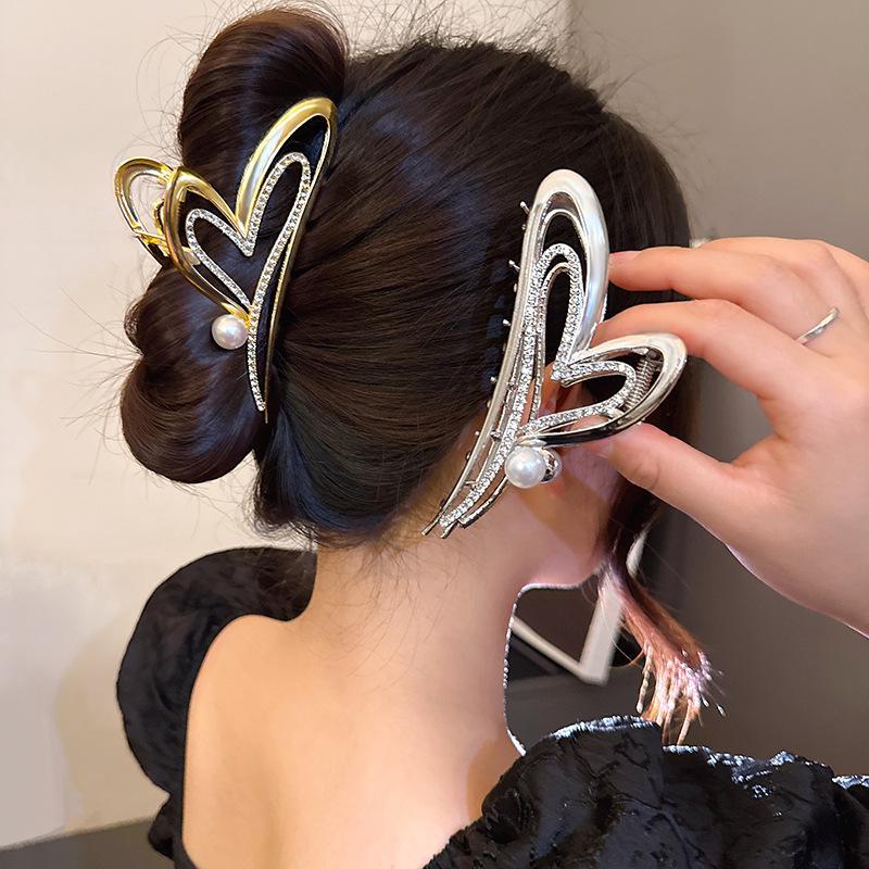 2024 Luxury Diamond Heart Shark Hair Clip - Elegant Headdress Accessory