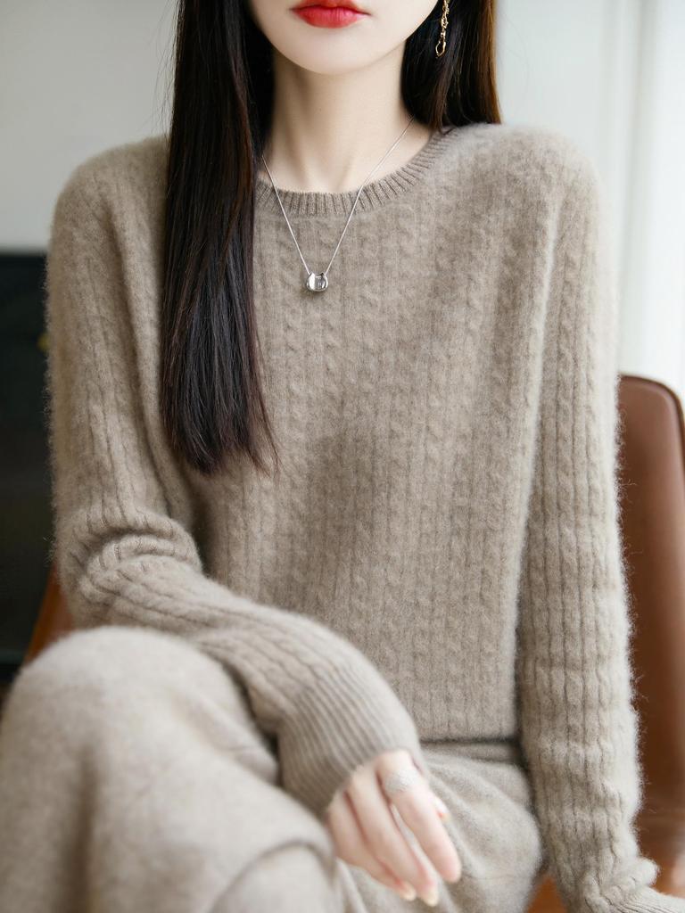 Women's 100% Wool Cable Knit Pullover: Loose, Long Sleeve, Round Neck, for Autumn/Winter