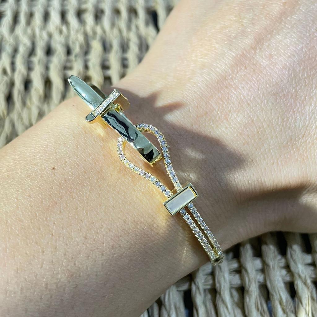 Belt Buckle Horseshoe Buckle Women's Design High-end Retro Women's Sweet and Cool All-match Bracelet