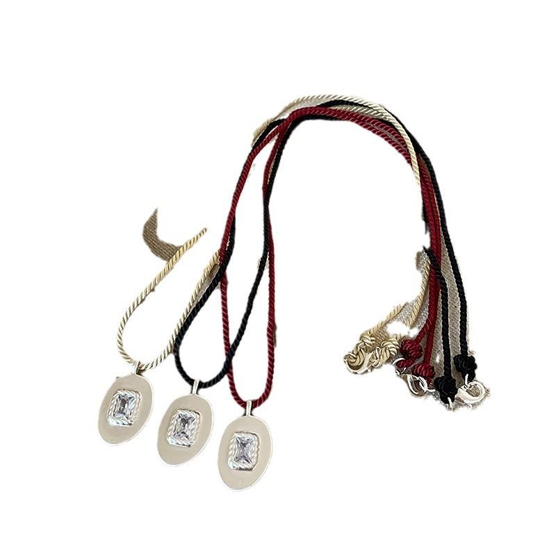 Simple And Versatile Geometric Brushed Oval Metal Zircon Braided Rope Necklace Women'S Niche Commuter Neck Chain Sweater Chain