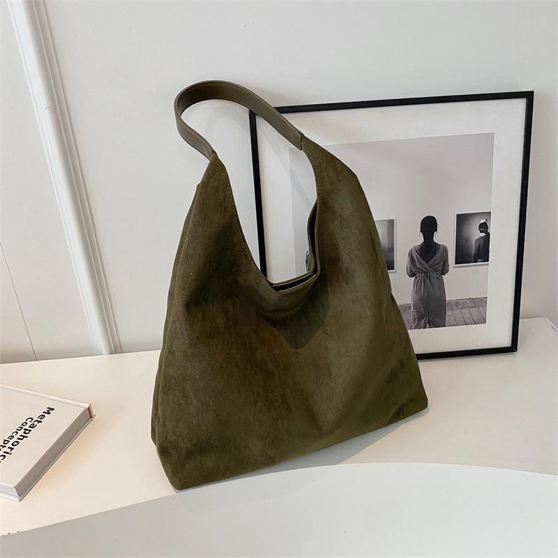 Women's Vintage Shoulder Bag Deer Skin Suede Handbags Large Capacity Solid Color Simple Casual Commuter Bag Retro Tote Bag Armpit Bag