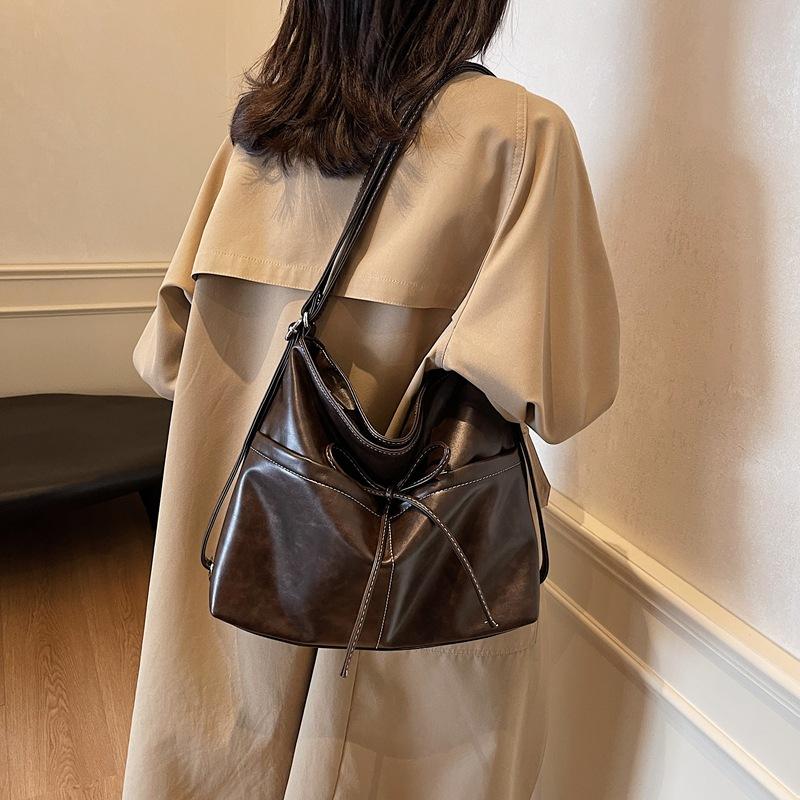 Fashion Shoulder Bag Large Capacity Tote Bag Casual Big Bag Women's 2025 New Class Commuter Messenger Bag