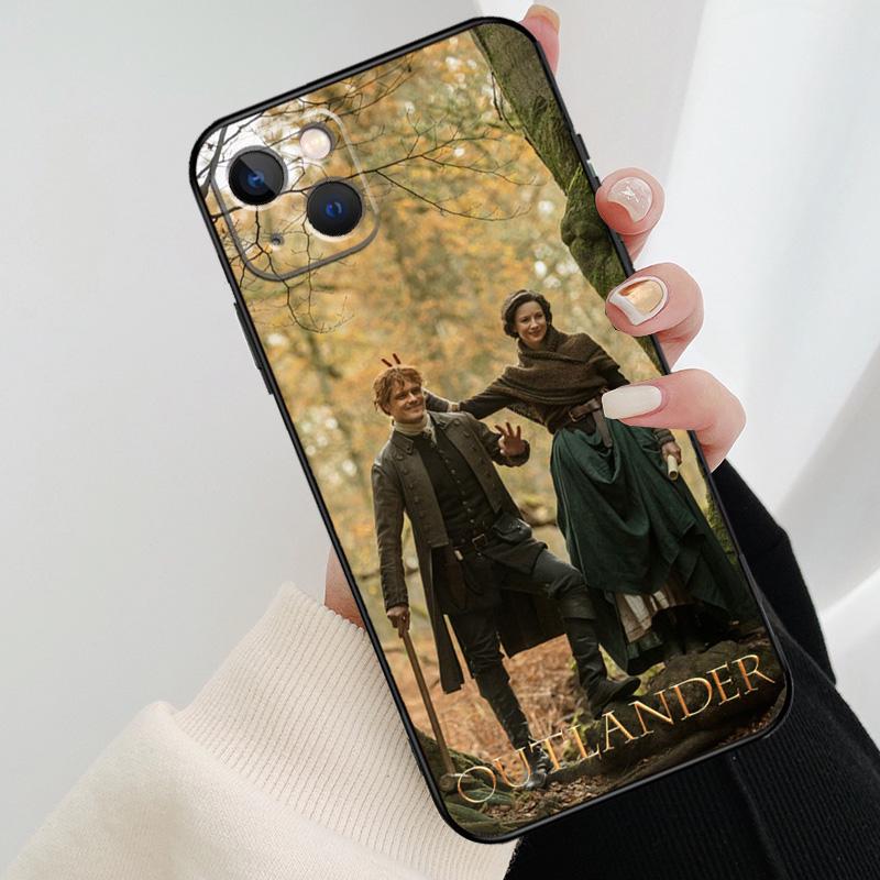 Outlander Jamie and Claire Phone Case For iPhone 17 Pro Max 16 15 14 11 12 13 Pro Max mini 15 16 Plus 16e 17 Air Cover