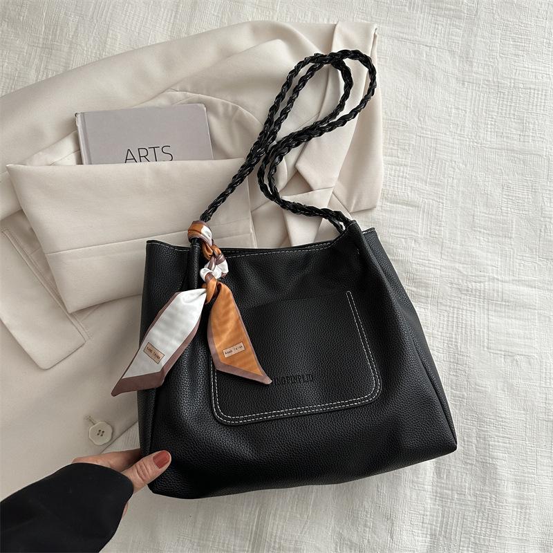 

Tote bag 2 new large bag large capacity student class shoulder bag commuting solid color fashion casual bag women чёрный