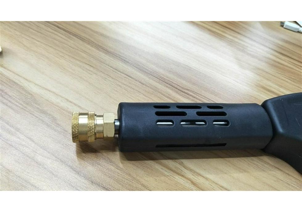 High-Pressure Washer Water Gun 3015 with 360-Degree Anti-Tangle Connector for Car Washing